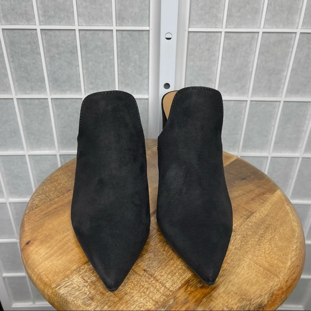 Wild Pair Women’s Black Carlitaf Shoes - Picture 8 of 8